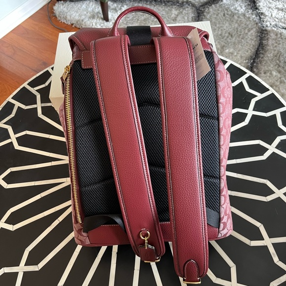 Coach Wine Sullivan Backpack In Signature Chambray - Picture 4 of 17